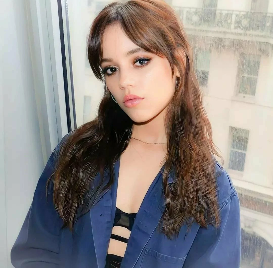 Jenna Ortega Nua Em Fotos Picantes Mulher Pelada